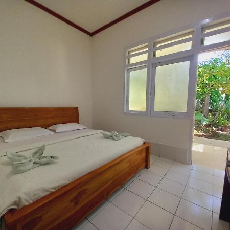 Bajo Hotel Labuan Bajo Extérieur photo
