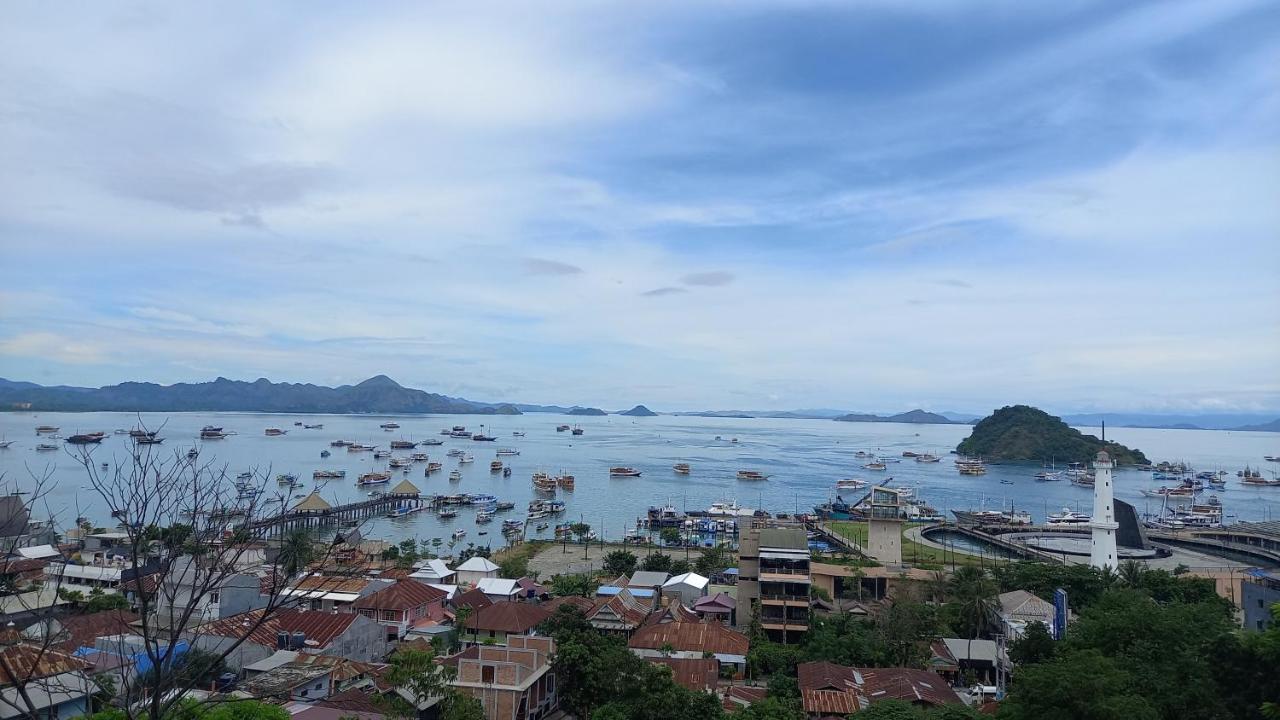 Bajo Hotel Labuan Bajo Extérieur photo