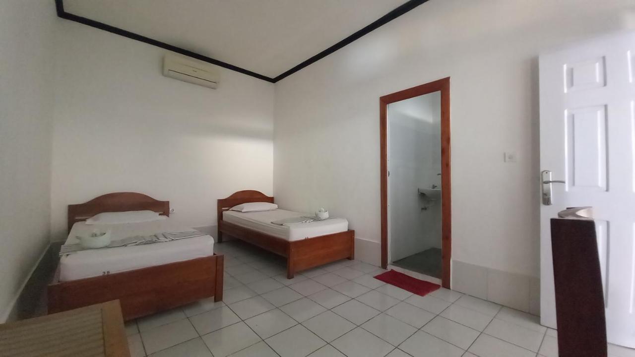 Bajo Hotel Labuan Bajo Extérieur photo