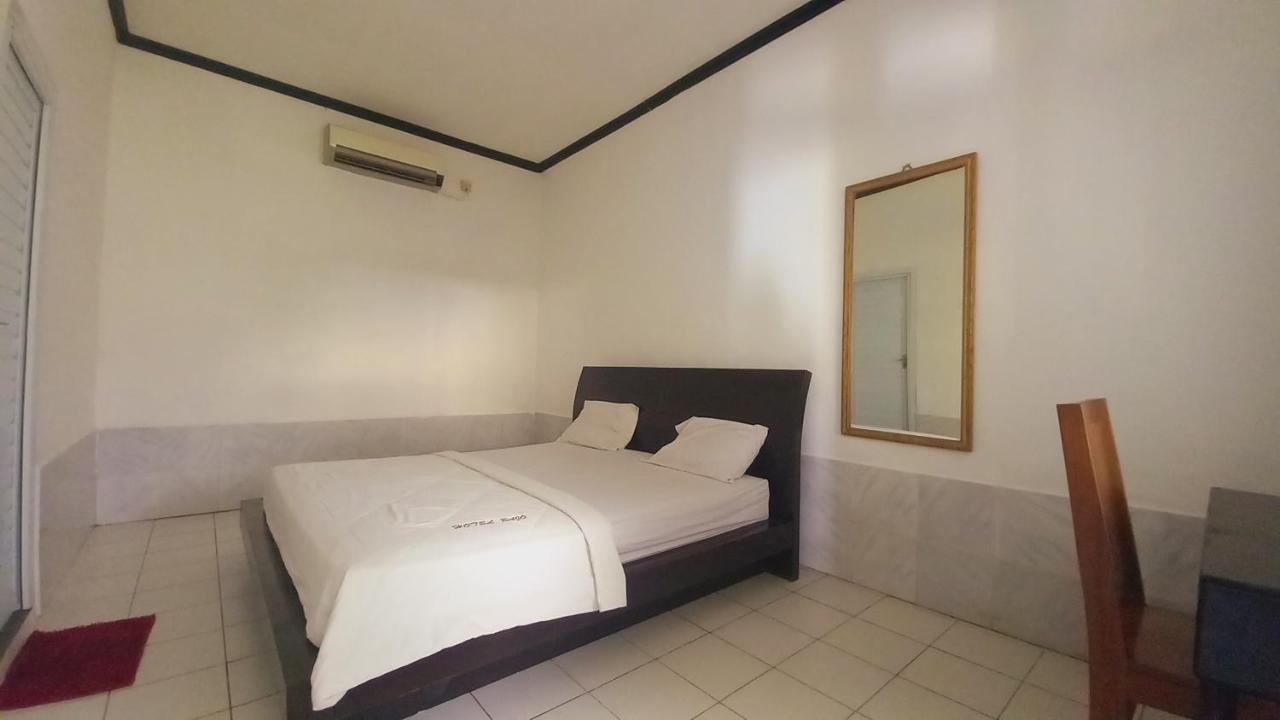 Bajo Hotel Labuan Bajo Extérieur photo